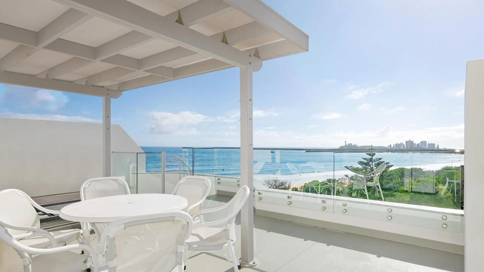 Sandbox Mooloolaba Beach 0*,